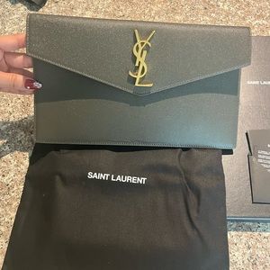 💎NEWLIKE💎 YSL UPTOWN CLUTCH